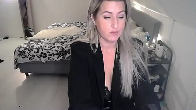 TessToy online show from 29, 1, 2025