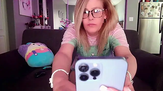 Snapshot of Lexi_Shocker chatting on 17, 3, 2025 Lexi Shocker online show from 17, 3, 2025