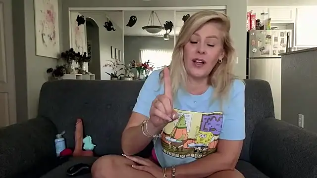 Snapshot of Lexi_Shocker chatting on 20, 9, 2025 Lexi Shocker online show from 20, 9, 2025