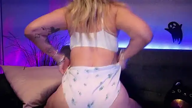 Snapshot of Lexi_Shocker chatting on 28, 9, 2025 Lexi Shocker online show from 28, 9, 2025