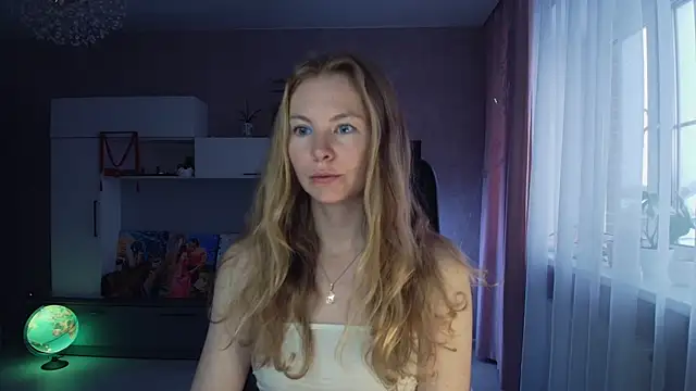 Cuddle Cat online show from 30, 11, 2025