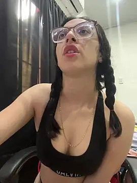 Snapshot of Ninnfa chatting on 10, 12, 2024 Ninnfa online show from 10, 12, 2024