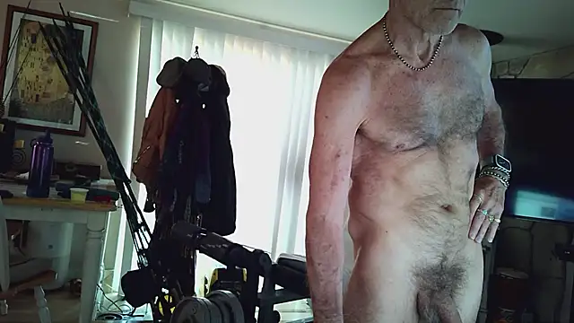 Snapshot of MoonDancer chatting on 24, 9, 2025 MoonDancer online show from 24, 9, 2025