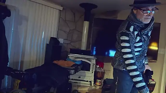 MoonDancer online show from 2, 12, 2025