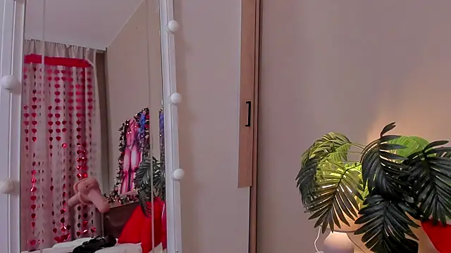 SweetLady697 online show from 19, 2, 2025