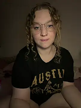 Snapshot of EmmieRae chatting on 28, 2, 2026 EmmieRae online show from 28, 2, 2026