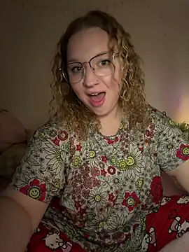 Snapshot of EmmieRae chatting on 1, 3, 2026 EmmieRae online show from 1, 3, 2026