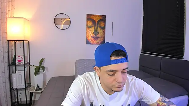 Snapshot of alejandro_calderon1 chatting on 6, 7, 2026 alejandro calderon1 online show from 6, 7, 2026