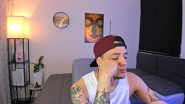 Snapshot of alejandro_calderon1 chatting on 9, 7, 2026 alejandro calderon1 online show from 9, 7, 2026