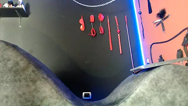 amy-mistress online show from 5, 11, 2025