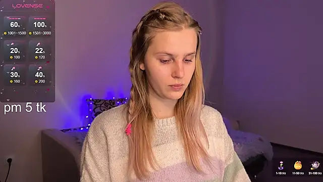 Chanel Gill online show from 5, 2, 2025