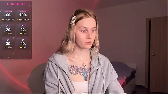 Chanel Gill online show from 22, 3, 2025