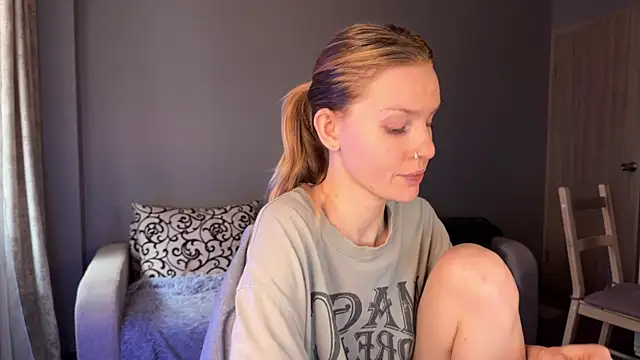 Chanel Gill online show from 26, 9, 2025