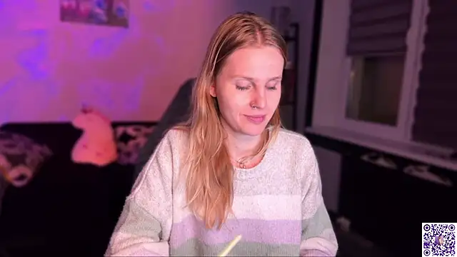 Chanel Gill online show from 16, 11, 2025