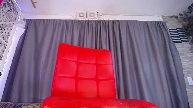 hornytsblonde online show from 9, 4, 2026