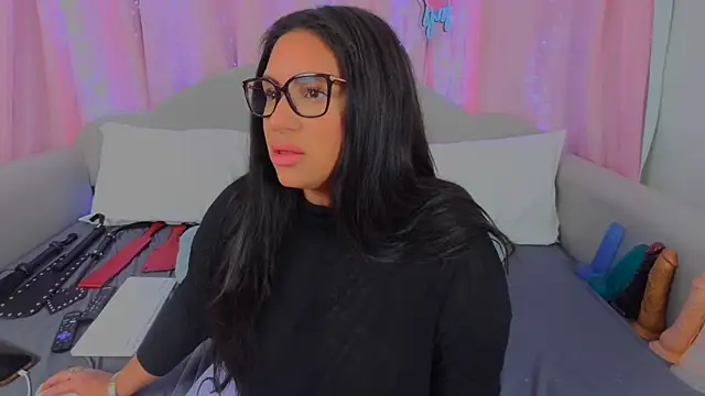 MeghanXO online show from 2, 1, 2025