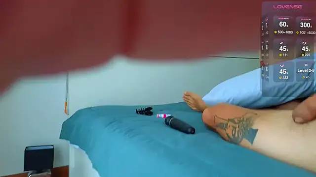 hotsuckcouple online show from 9, 2, 2025