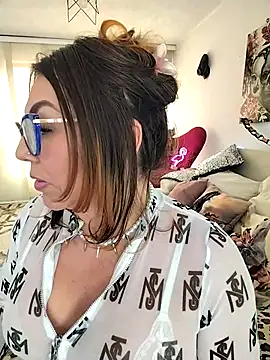 Snapshot of Myrnasexxx chatting on 30, 10, 2025 Myrnasexxx online show from 30, 10, 2025