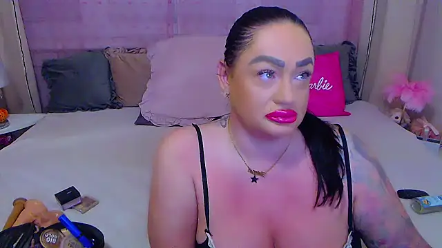 BustyVicky online show from 6, 10, 2025