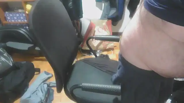 Snapshot of mikeyhotbear chatting on 2, 12, 2024 mikeyhotbear online show from 2, 12, 2024