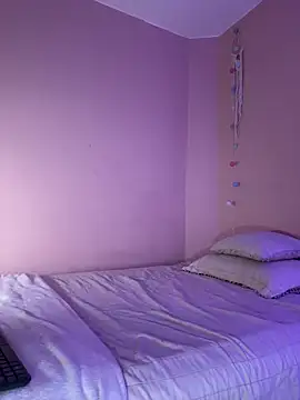 Snapshot of GabriSaenz chatting on 8, 12, 2024 GabriSaenz online show from 8, 12, 2024