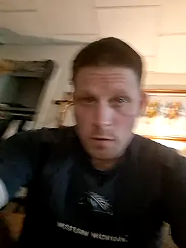 Snapshot of curiouscock38 chatting on 25, 11, 2025 curiouscock38 online show from 25, 11, 2025