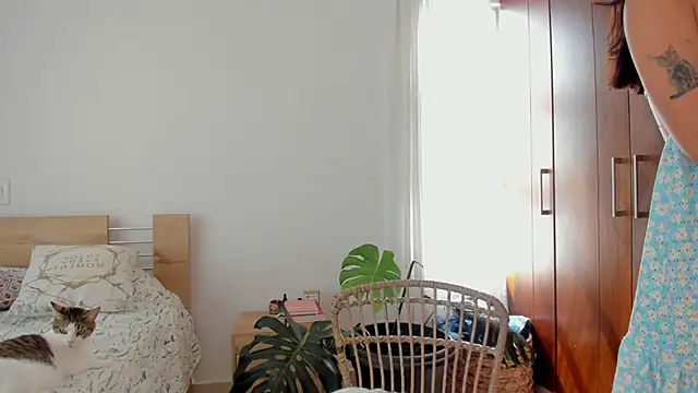 GrettaBenett online show from 11, 12, 2024