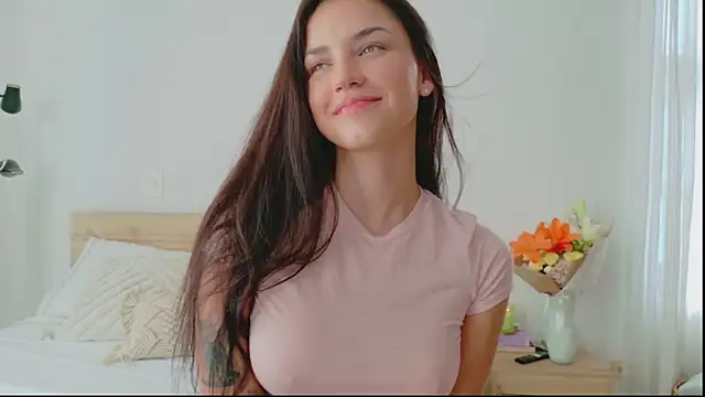 GrettaBenett online show from 28, 10, 2025