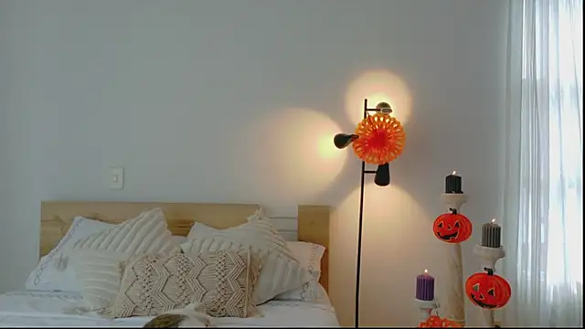 GrettaBenett online show from 31, 10, 2025