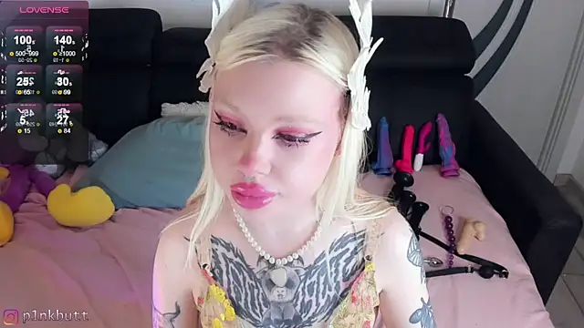 Snapshot of HelenGoat chatting on 20, 12, 2024 HelenGoat online show from 20, 12, 2024