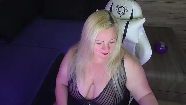 MolligSpielle online show from 2, 10, 2025