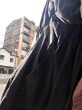  Laary online show from 8, 9, 2025