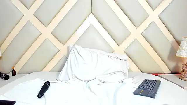 Snapshot of SSCARLETH_ chatting on 6, 12, 2024 SSCARLETH online show from 6, 12, 2024