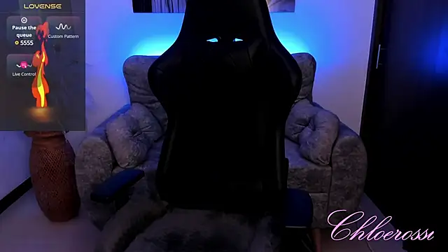 chloerossi online show from 15, 1, 2025