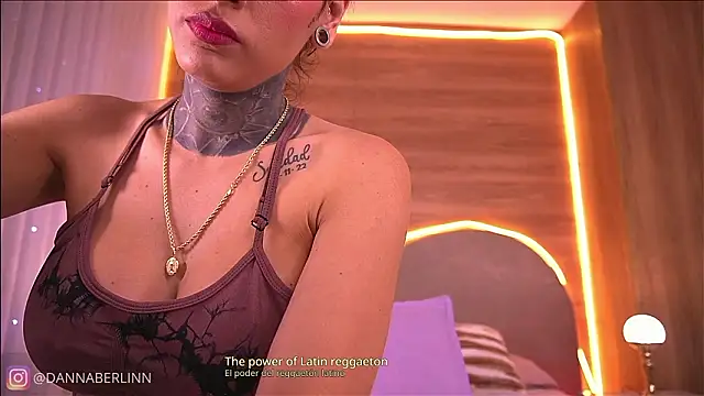 danna berlin  online show from 6, 2, 2026