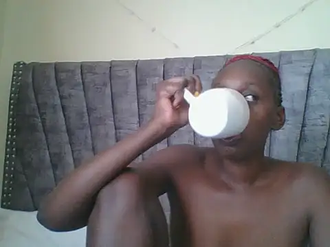 Snapshot of Dizzydose chatting on 6, 11, 2025 Dizzydose online show from 6, 11, 2025