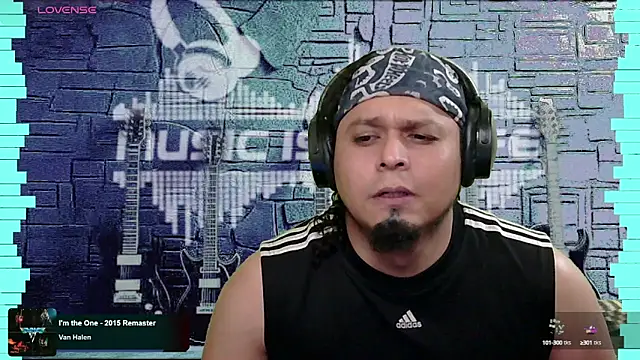 Snapshot of chino_roz chatting on 3, 1, 2025 chino roz online show from 3, 1, 2025