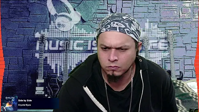 Snapshot of chino_roz chatting on 12, 1, 2025 chino roz online show from 12, 1, 2025