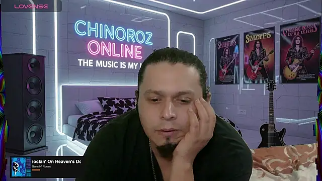 Snapshot of chino_roz chatting on 11, 9, 2025 chino roz online show from 11, 9, 2025