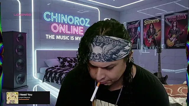 Snapshot of chino_roz chatting on 15, 9, 2025 chino roz online show from 15, 9, 2025