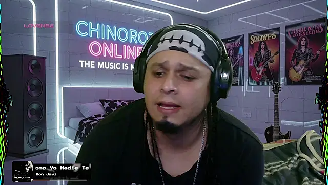 Snapshot of chino_roz chatting on 12, 10, 2025 chino roz online show from 12, 10, 2025
