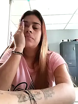 Snapshot of Latina_sexy1 chatting on 13, 2, 2025 Latina sexy1 online show from 13, 2, 2025
