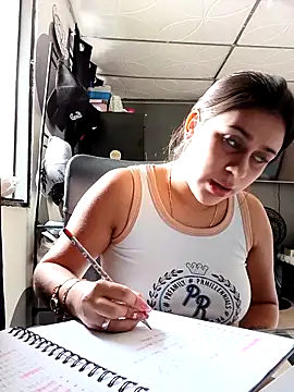 Latina sexy1 online show from 22, 2, 2026