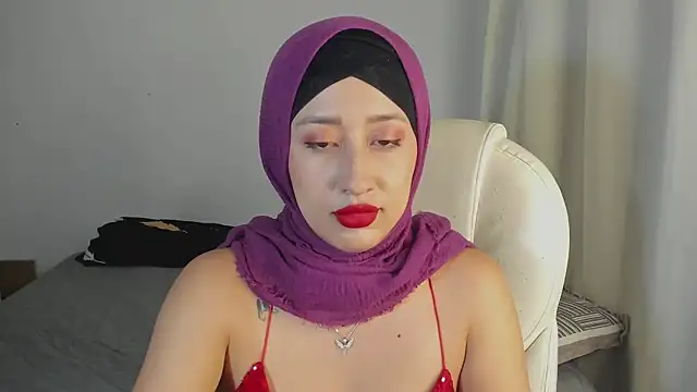 adila anich online show from 18, 3, 2025