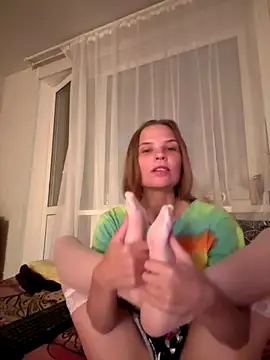 LeyaJohnson online show from 28, 9, 2025