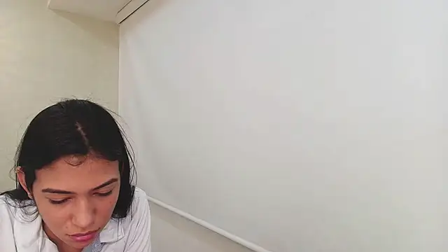 Sassy--Girl online show from 29, 9, 2025