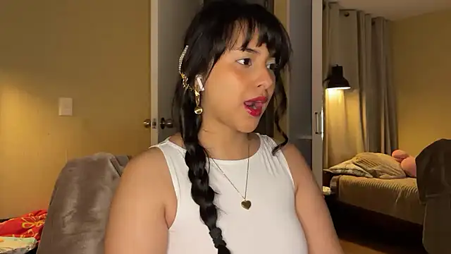 Snapshot of xSelena chatting on 10, 8, 2026 xSelena online show from 10, 8, 2026