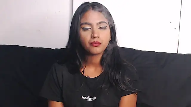 Snapshot of Delilah_Blazee chatting on 19, 2, 2025 Delilah Blazee online show from 19, 2, 2025