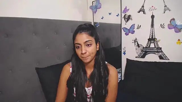 Snapshot of Delilah_Blazee chatting on 17, 10, 2025 Delilah Blazee online show from 17, 10, 2025