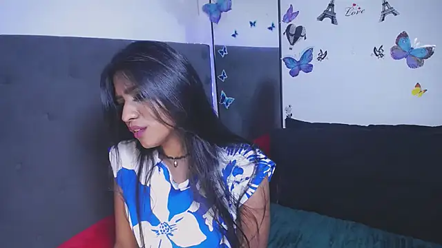 Snapshot of Delilah_Blazee chatting on 6, 11, 2025 Delilah Blazee online show from 6, 11, 2025